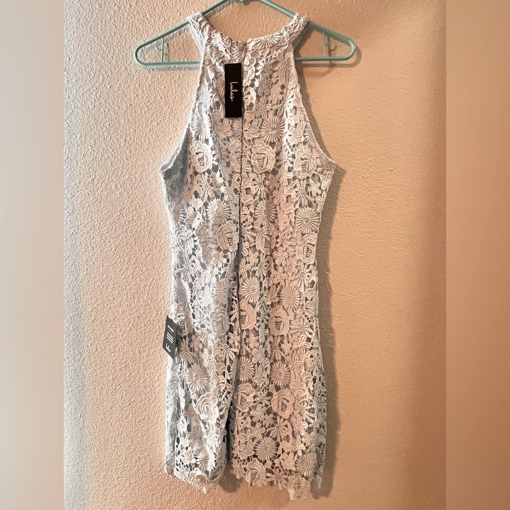 Lulus lace midi dress. NWT.
